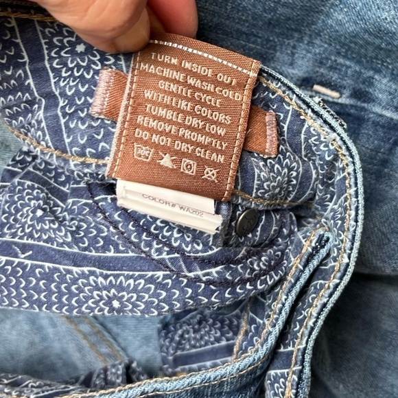 Paige Jimmy Jimmy Medium Wash Boyfriend Straight Leg Jeans Size 28 #1065-0090 - Picture 9 of 9